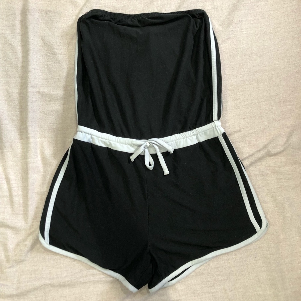 6/$20!!! Strapless romper